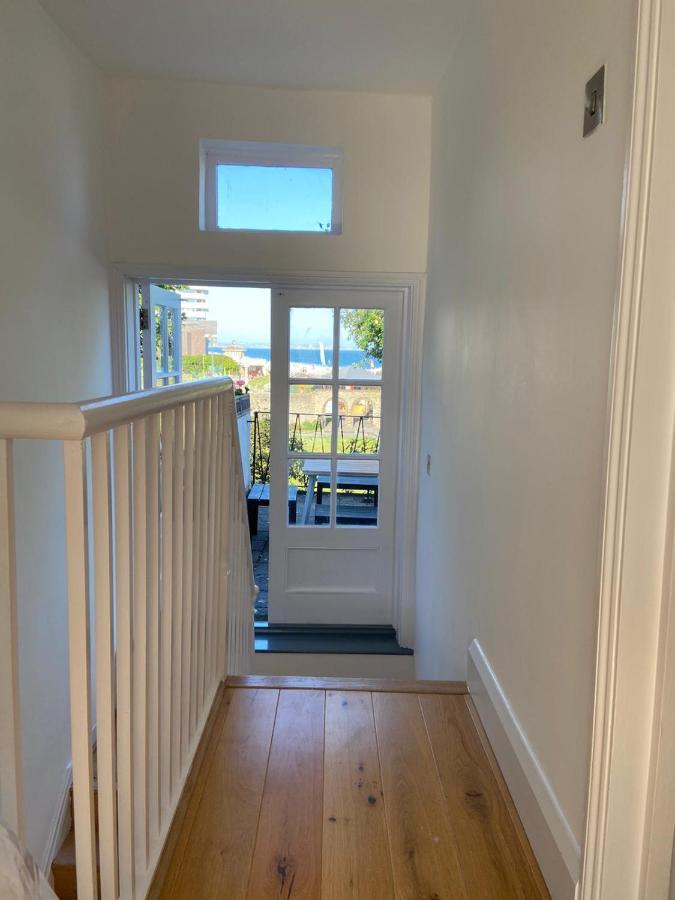 Warwick House - Stunning House With Terrace And Sea Views, Sleeps 11 Villa Worthing Exteriör bild