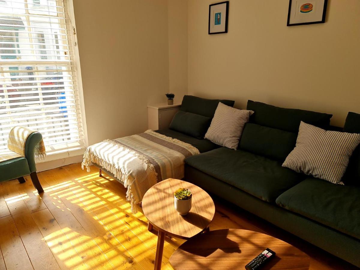 Warwick House - Stunning House With Terrace And Sea Views, Sleeps 11 Villa Worthing Exteriör bild