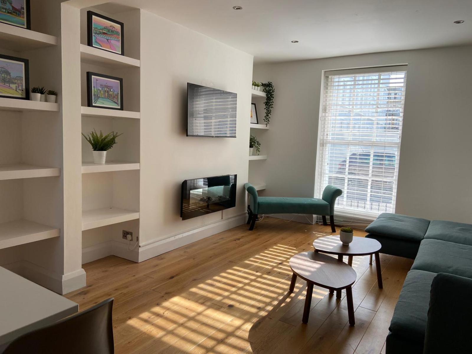 Warwick House - Stunning House With Terrace And Sea Views, Sleeps 11 Villa Worthing Exteriör bild