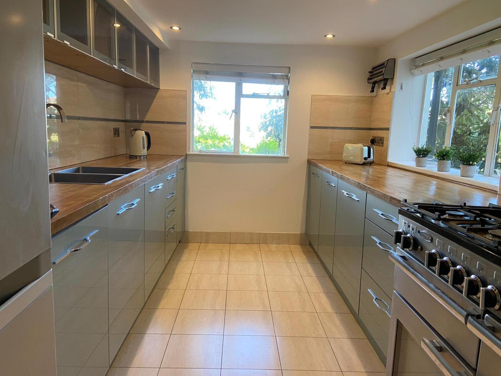 Warwick House - Stunning House With Terrace And Sea Views, Sleeps 11 Villa Worthing Rum bild