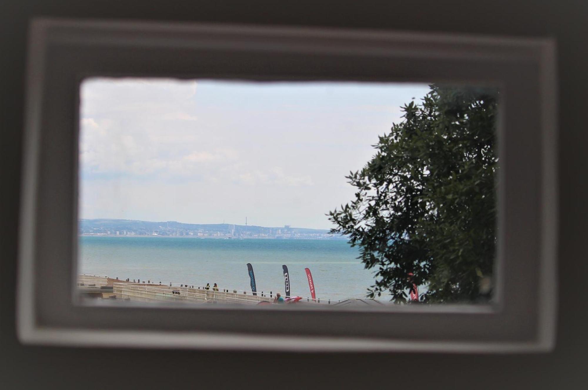 Warwick House - Stunning House With Terrace And Sea Views, Sleeps 11 Villa Worthing Exteriör bild